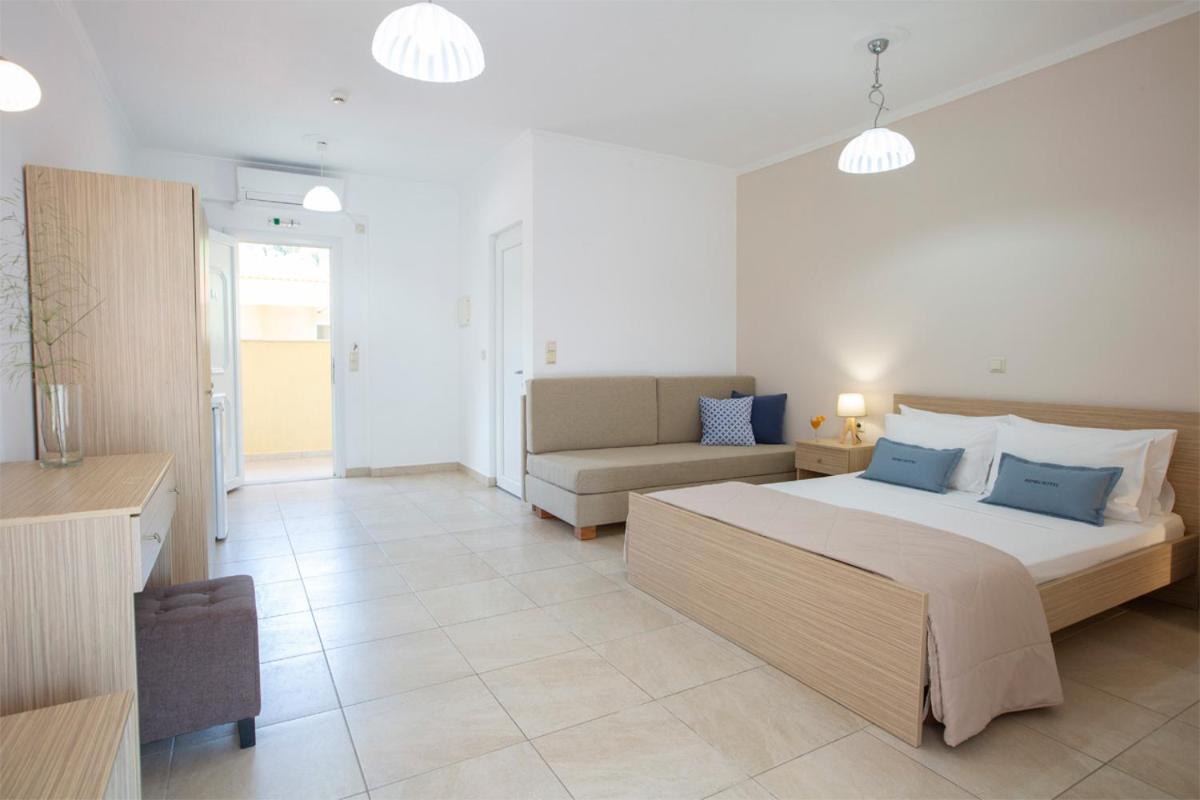 Menes Hotel Yénion 外观 照片